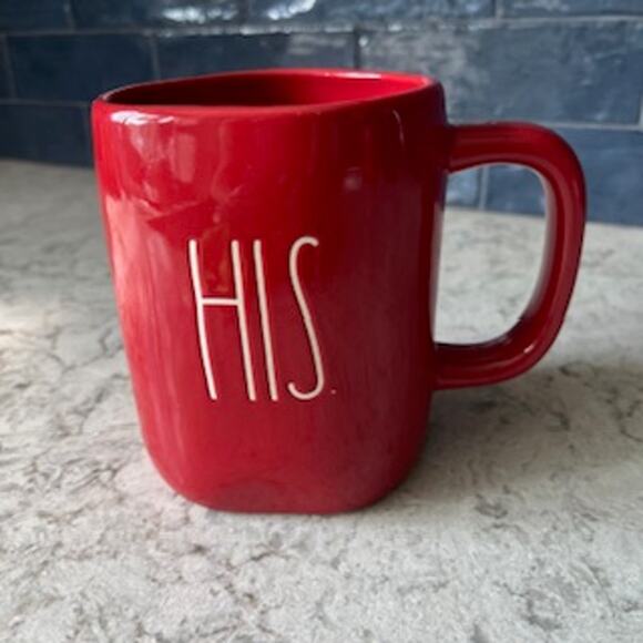 Rae Dunn HIS & HERS Mug Set - Red/White - Picture 5 of 12